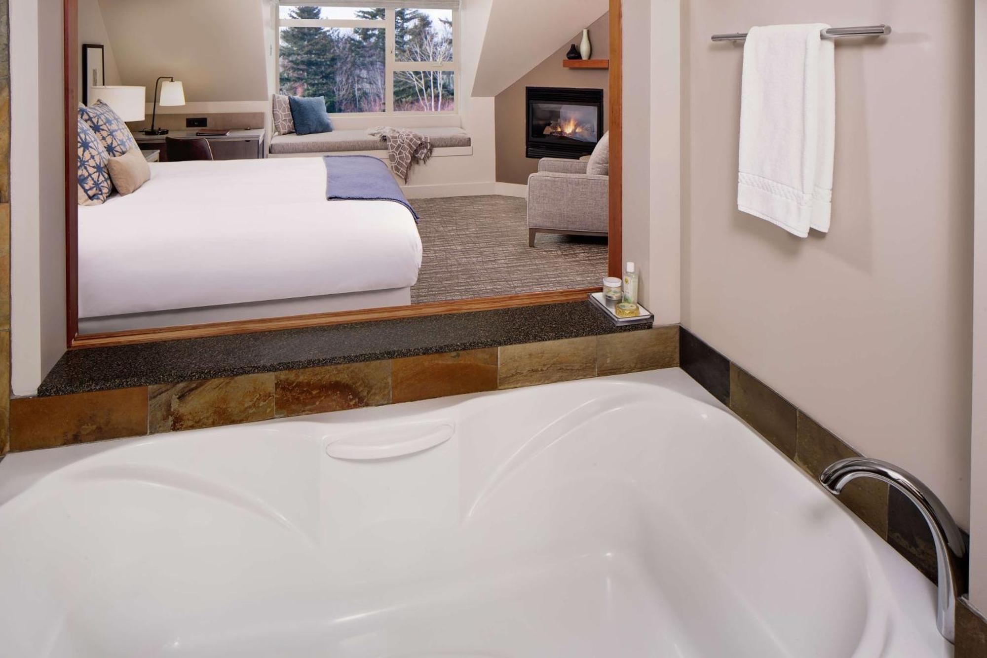 Chrysalis Inn & Spa Bellingham, Curio Collection By Hilton Екстериор снимка